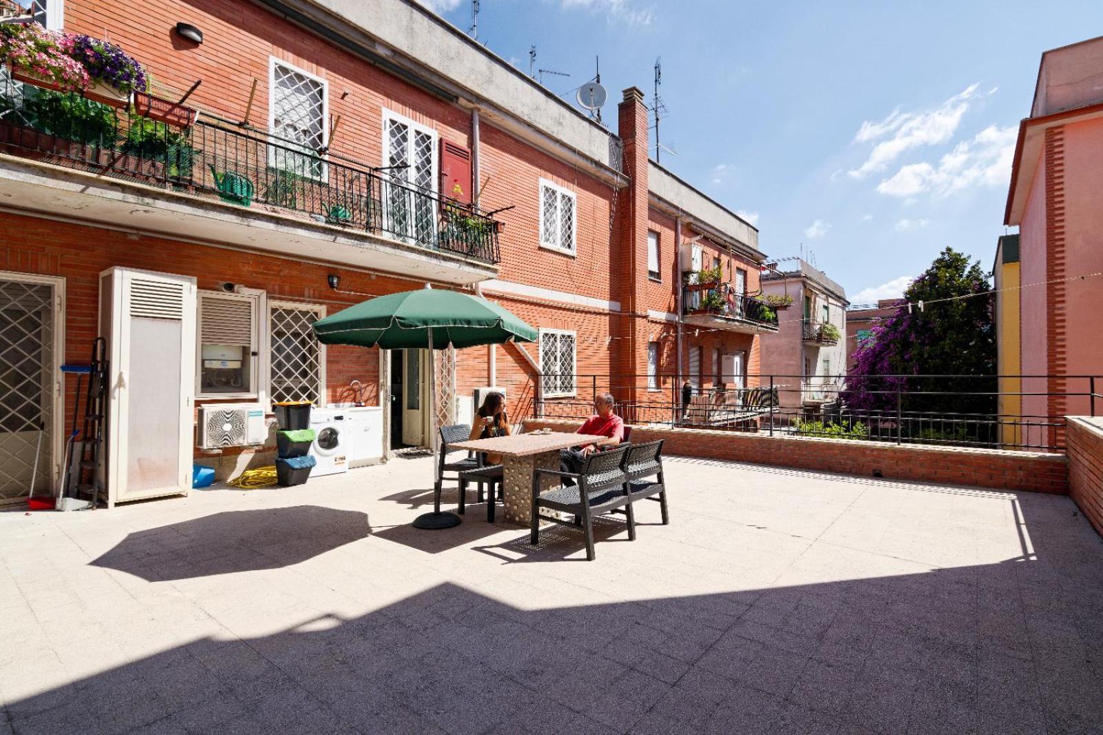 La Terrazza Di Stefy Hotel Ачилия Екстериор снимка